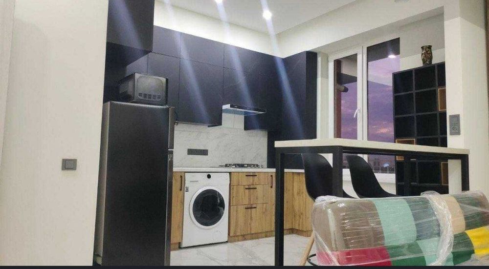 Yunsobod 2 kv xon saroy ayvon novostroyka 1/8/9/36 kv+9 kv balkon