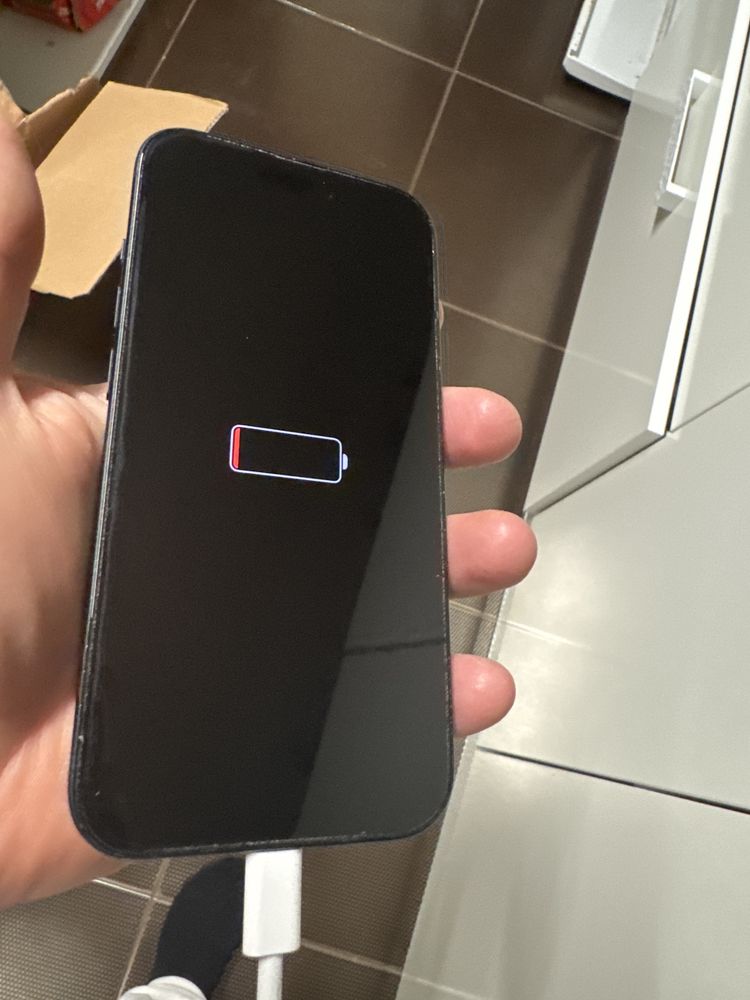 iphone 15 pentru piese