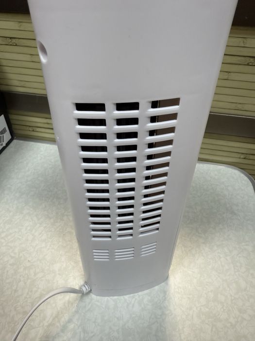 Мини вентилатор Russell Hobbs RHTF1321