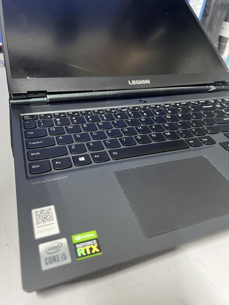 Lenovo Legion 5 (15IMH6) pentru piese