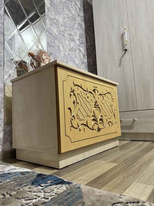 Диван ва сандик сотилади почти янги