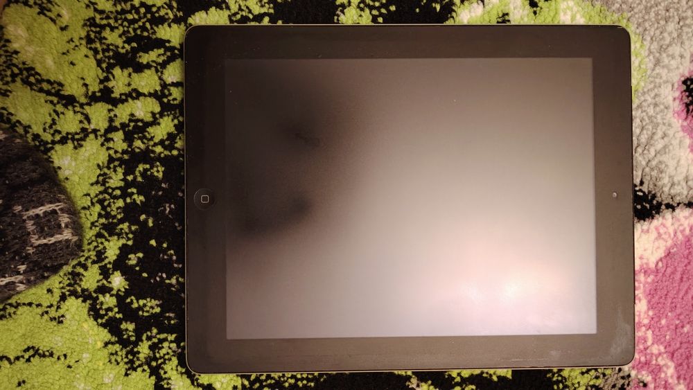 Продам ipad 4 в хорошем состоянии