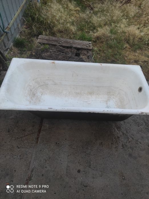 Продам ванну чугунную 150 на 70