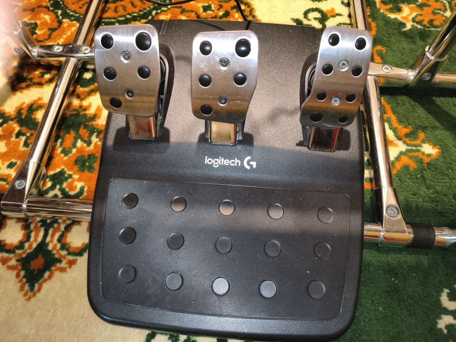 Logitech g29 + shifter + cockpit