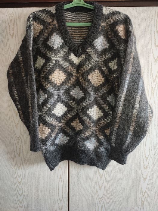 Продам шерстяные кофты