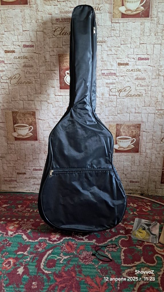 Gitara akusticheskiy