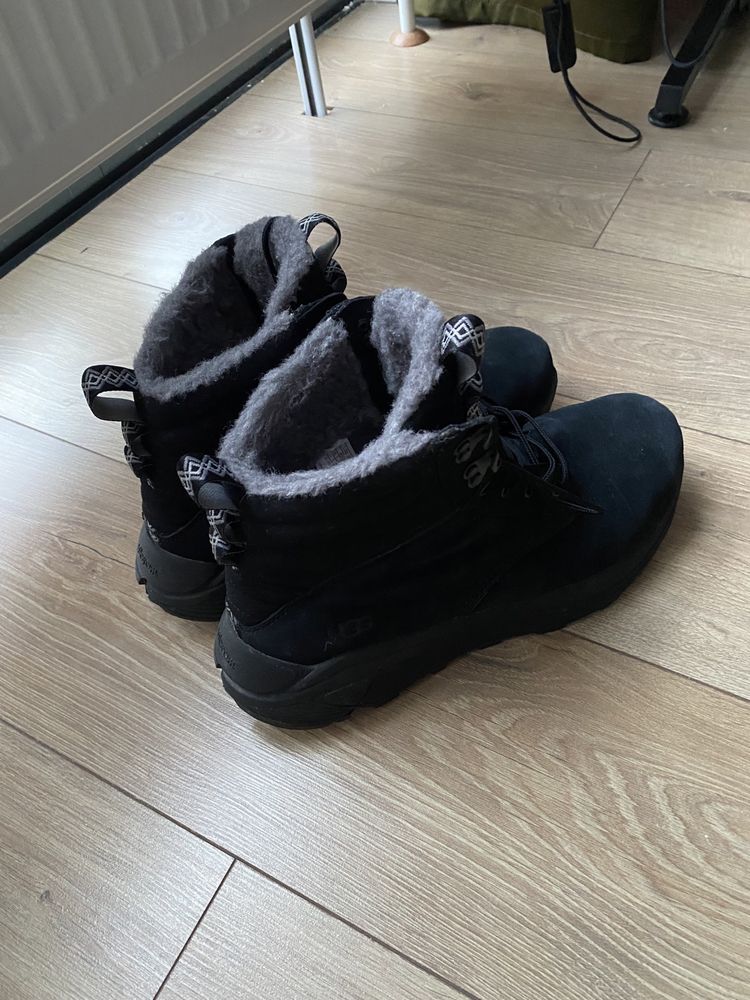 Ботинки UGG