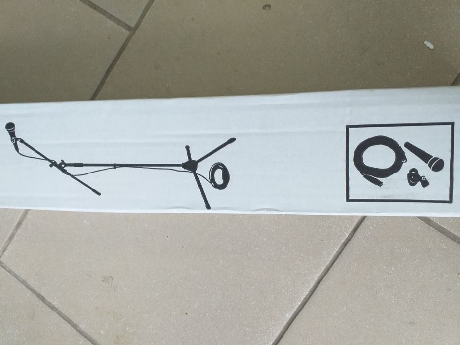 Microfon profesional Germany electronic cu stativ inclus