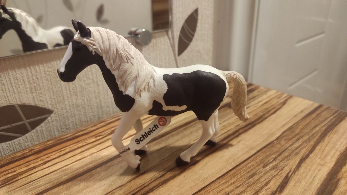 Фигурки Schlech нови