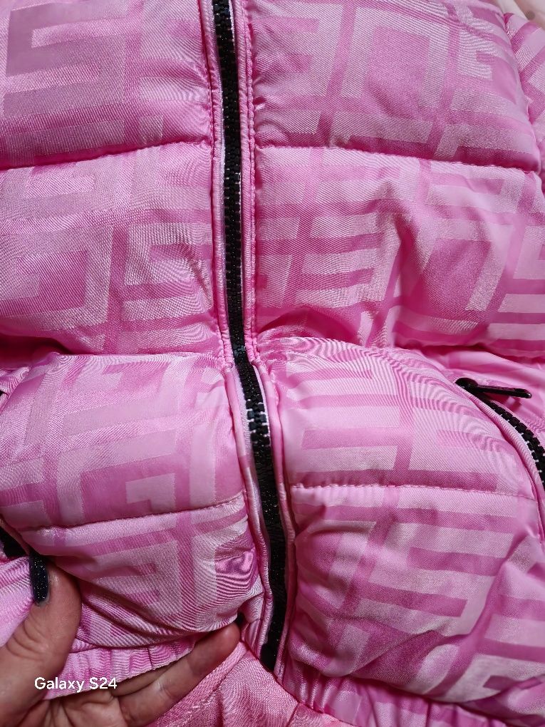 Детско зимно яке за момиче Guess