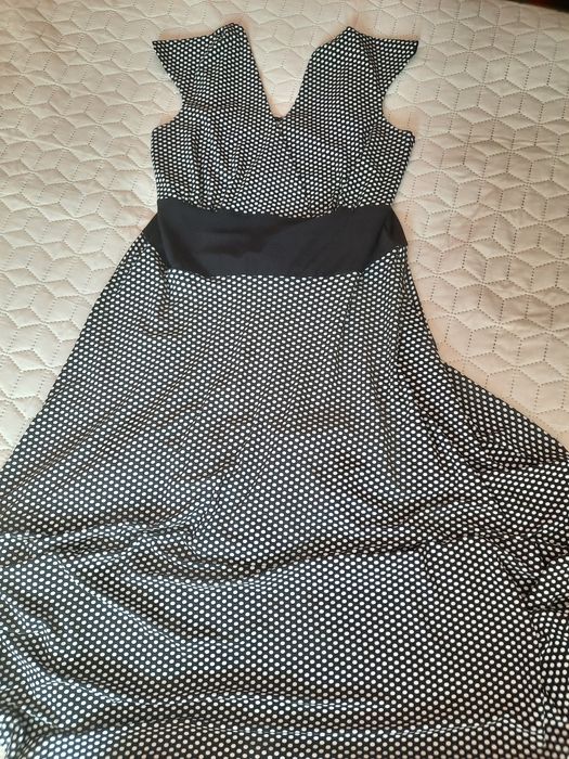 Vand rochie in conditii foarte bune