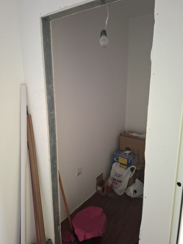 Дава се под наем Магазин в Казанлък - 40 кв.м за 229.5 € - Снимка #5