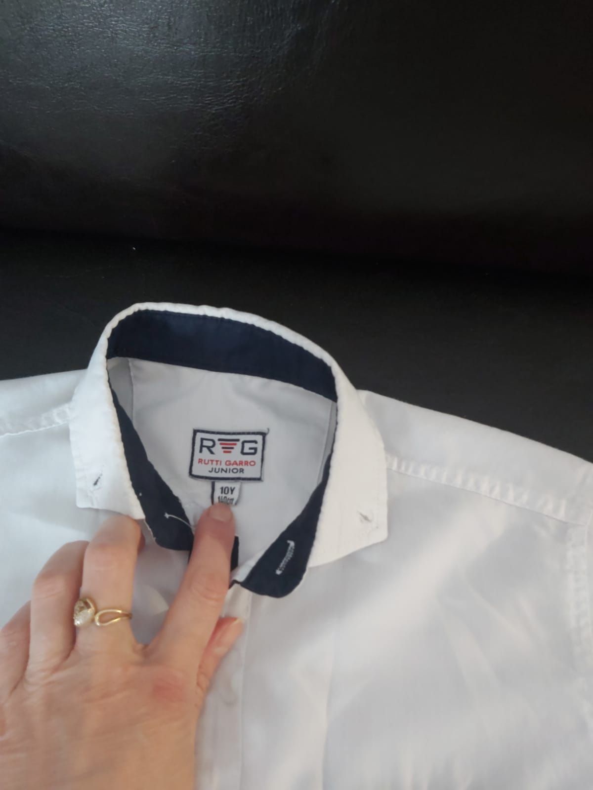 îmbrăcăminte potrivită pentru scoala