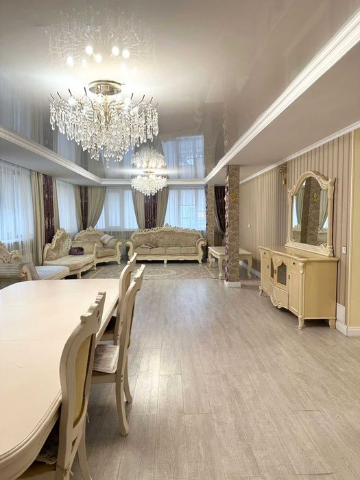 ПРОДАМ 5-комн. кв., ул. Романтиков, ЖК Ак булак, элит класс, 240 кв.м.
