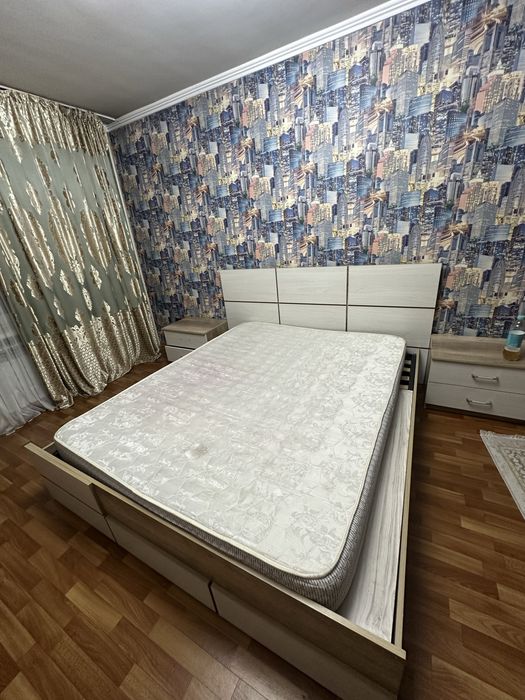 Продатся спальный кровать с тумбами за символическую цену