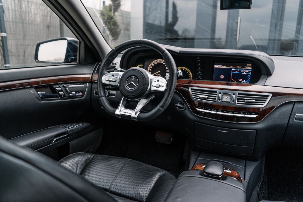 Кола за бал / сватба Mercedes S63 AMG