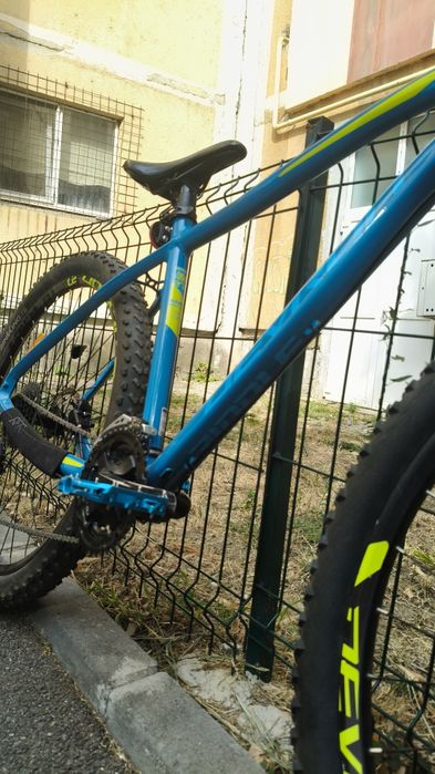 Vând bicicleta Devron