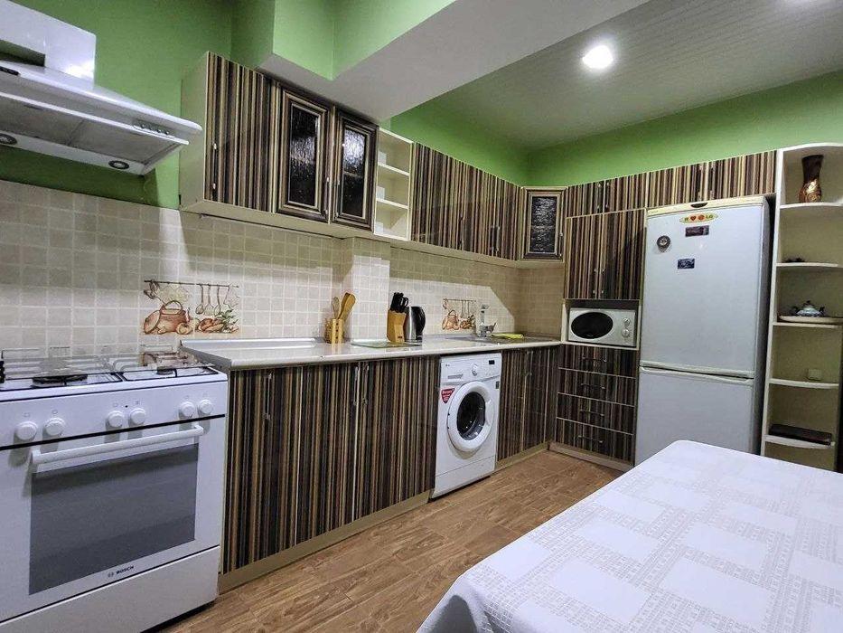 Сдам евро квартиру на Космонавт голубые купола