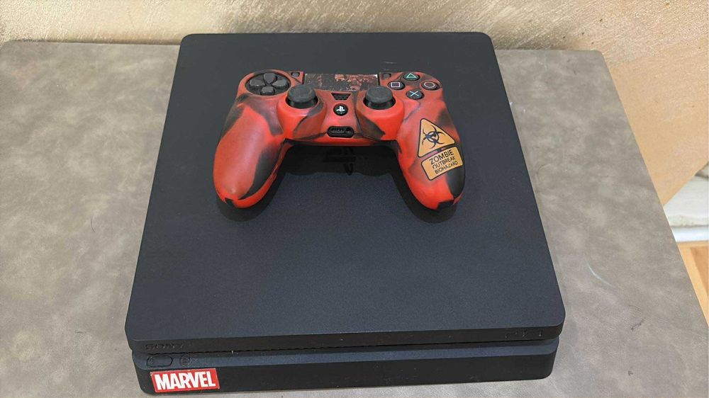 Playstation 4 Slim