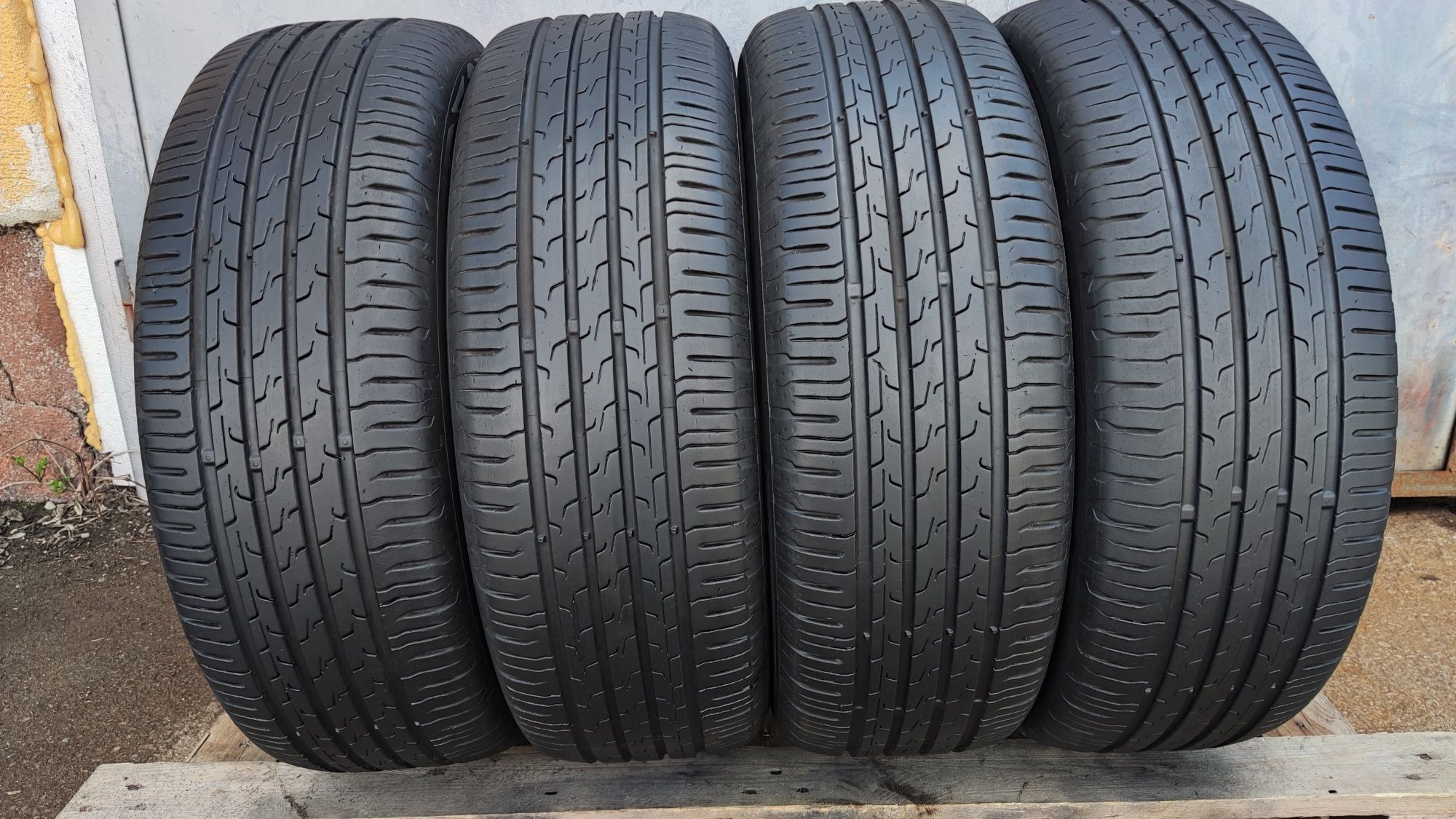 4бр. летни гуми 205/60/16 Continental Conti Eco Contact 6
dot22
6.9mm