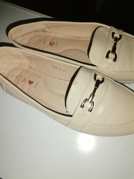 Дамски обувки нови номер 39