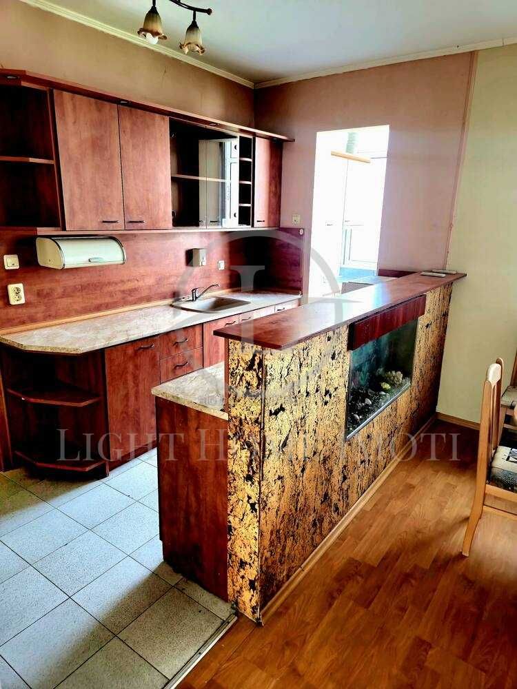 Продава се Тристаен апартамент в Пловдив, Център - 92 кв.м за 1490 €/кв.м - Снимка #1