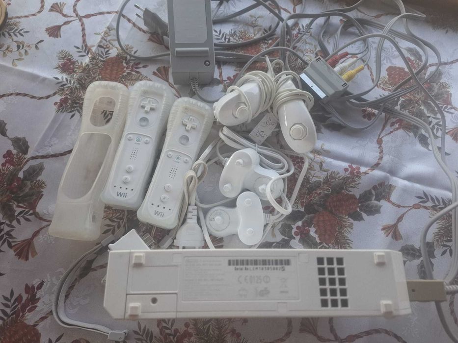 Consola Wii model RVL-001 cu toate accesoriile