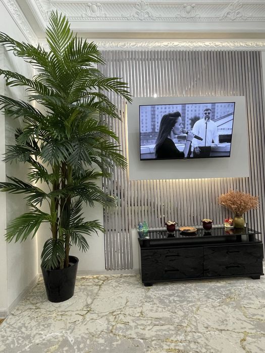 Уй сотилади евро ремонт килинган мебели хамма нарсаси билан сотилади