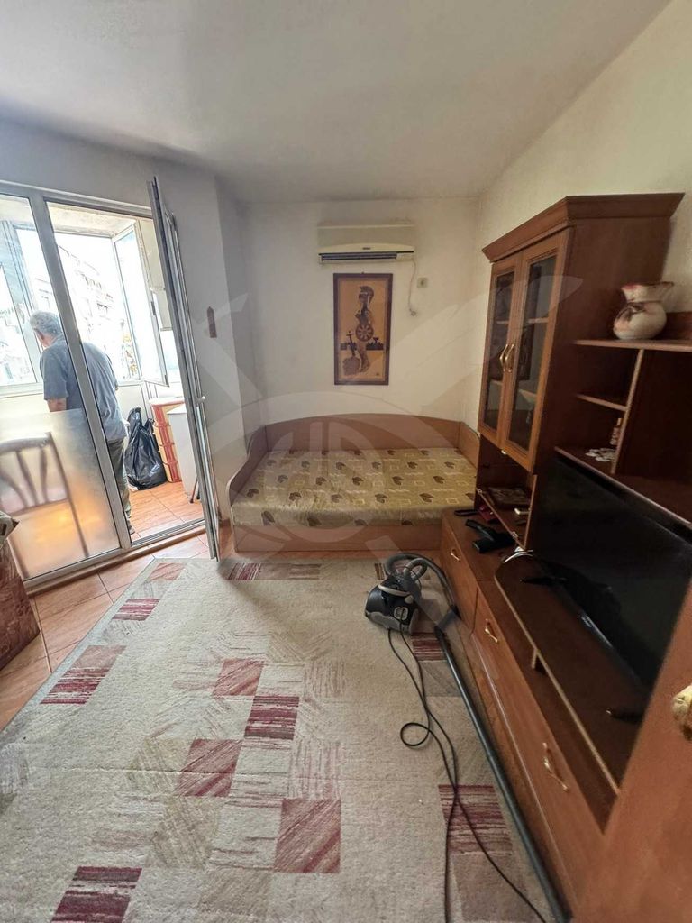 Продава се Двустаен апартамент в Варна, Лятно кино Тракия - 47 кв.м за 2205 €/кв.м - Снимка #1