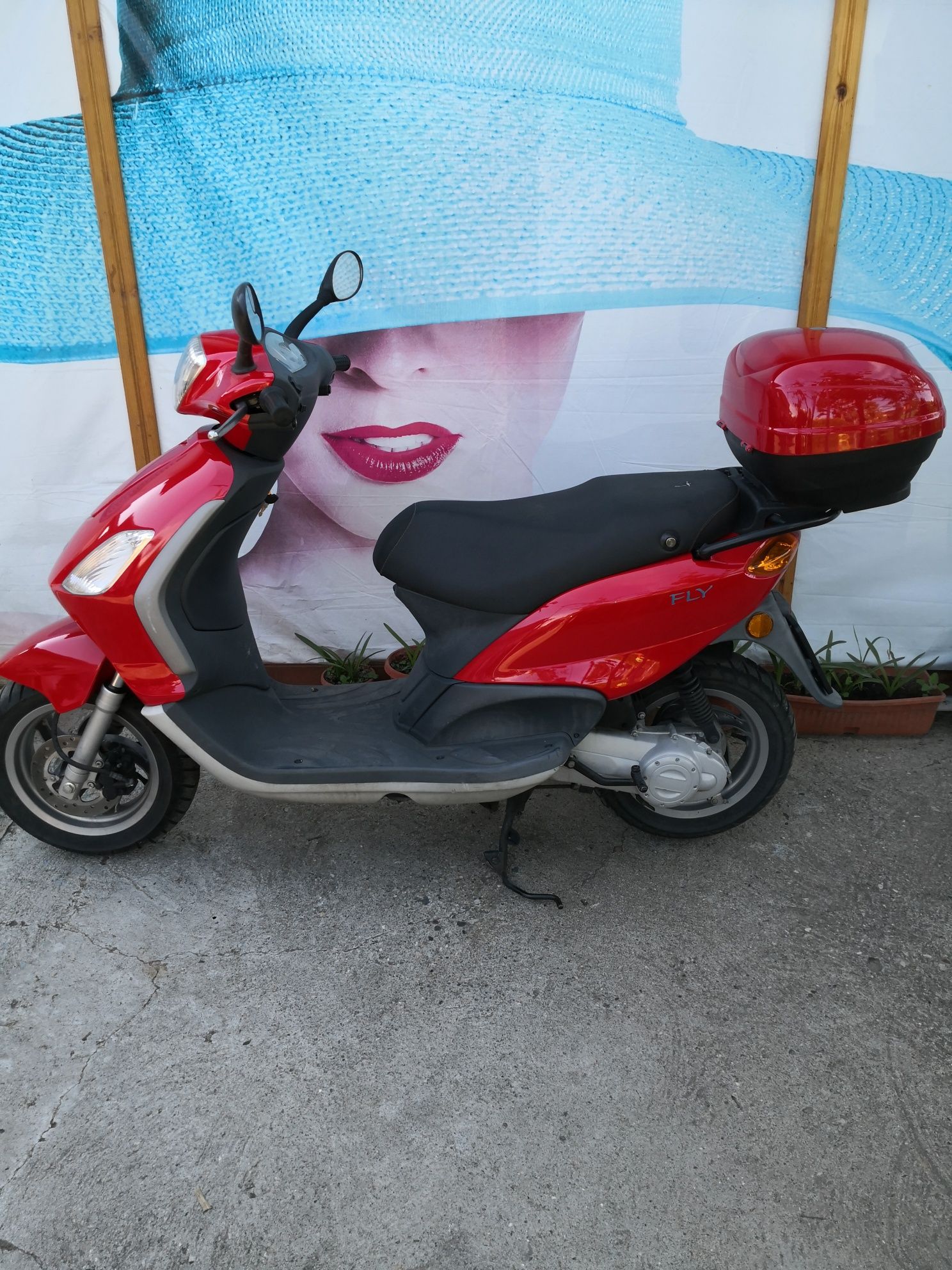 Piaggio FLY Скутер Пиаджо