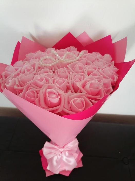 Букет вечни рози