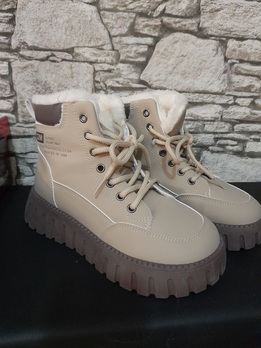 Зимни топли боти