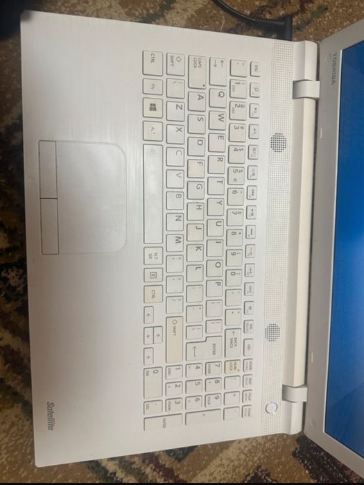 Laptop Toshiba Satellite C55-C-1E4