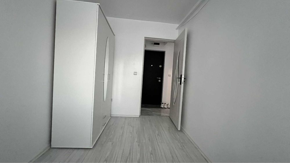Apartament 3 camere, et 2, complet renovat, mobilat, utilat