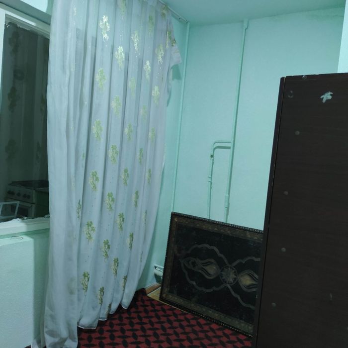 Sotiladi 1 xonalik uy-4 ch-mavze 17 dom 2 chi qavat 2 maktabni to‘gris