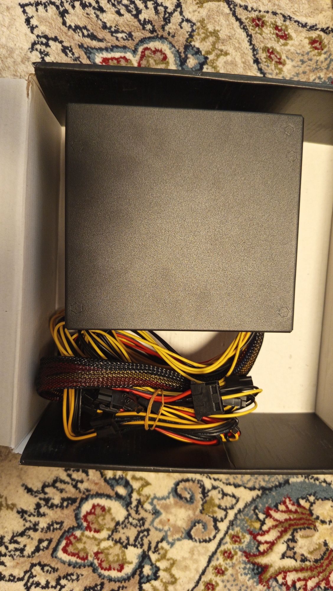 Блок питания Huntkey 600w