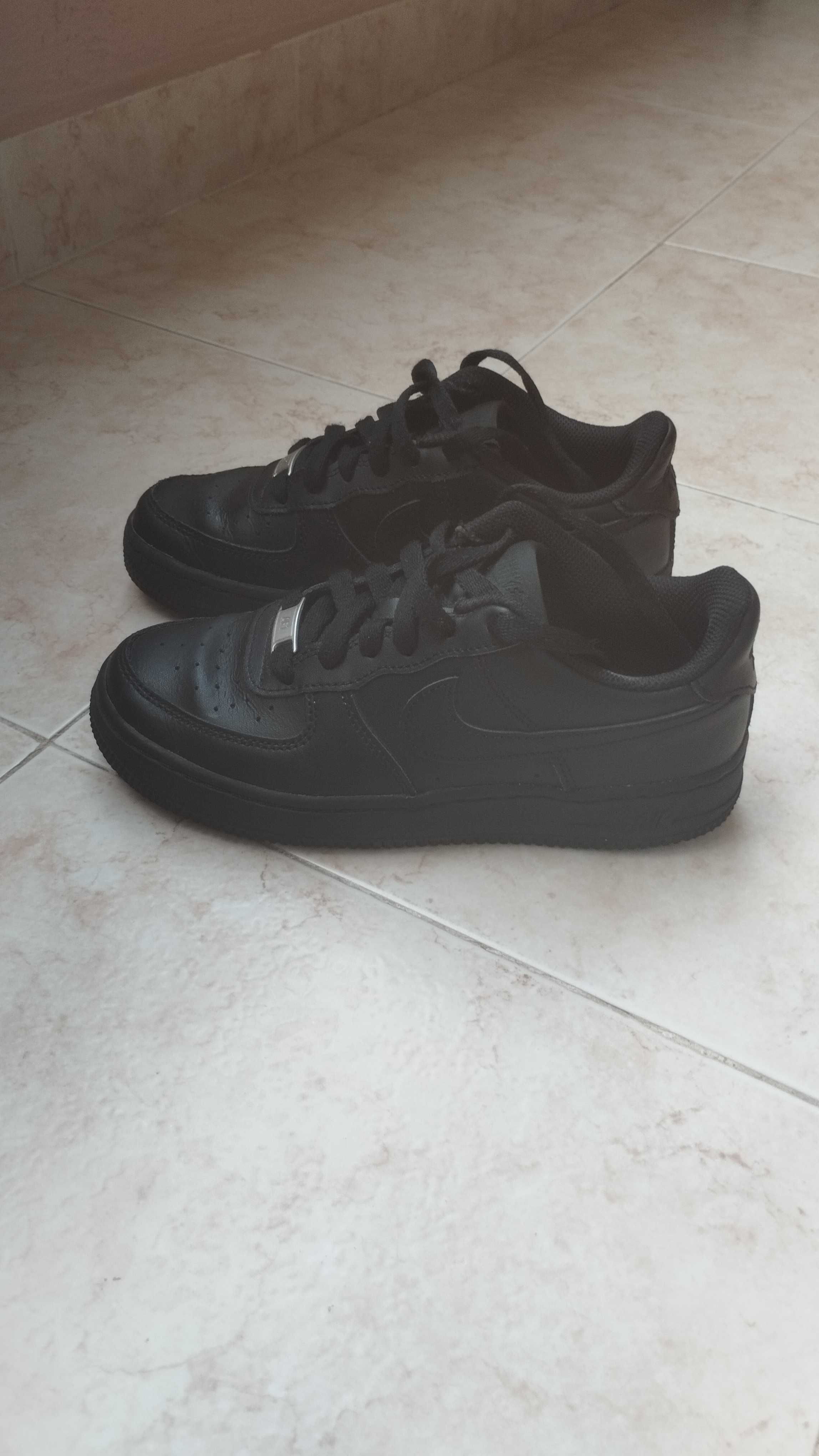 Детски маратонки Nike 35.5 номер