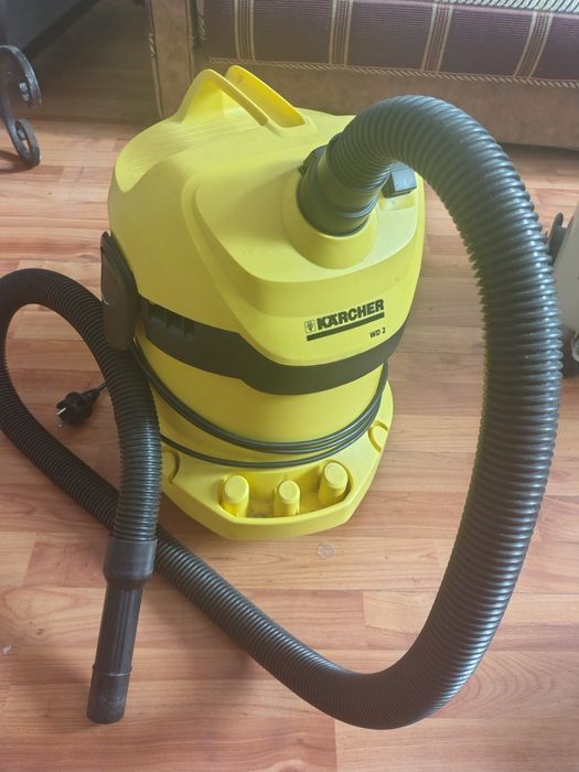 Calorifer, orgă, masă uscător de rufe aspirator