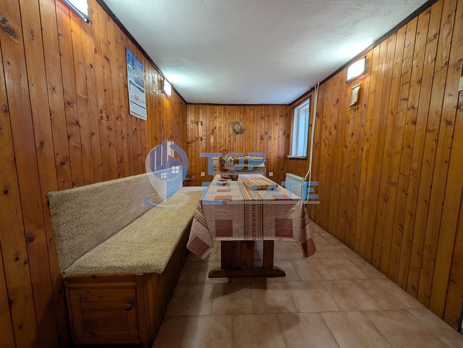 Двуетажна масивна вила до река в Еленския балкан