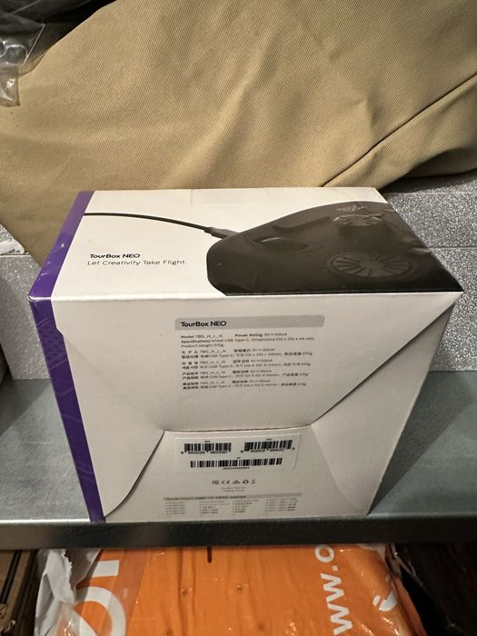 Tourbox - Персонализиран контролер за редактиране на видео