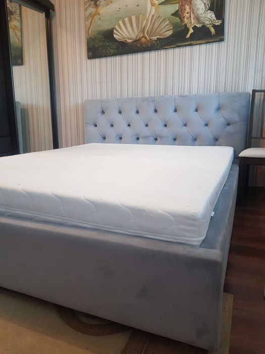 Двухспальная кровать 160х200см с матрасом Vegas продам