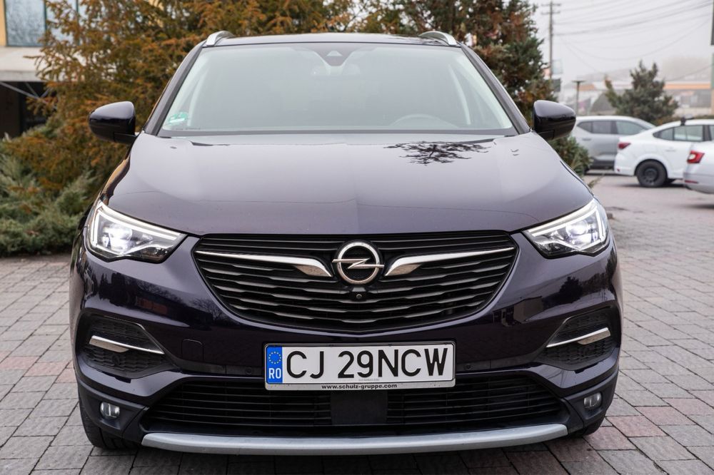 Opel granland x 2.0 diesel automat 177 cp 2018 varianta de top