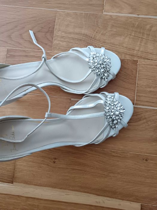 Sandale pentru mireasa