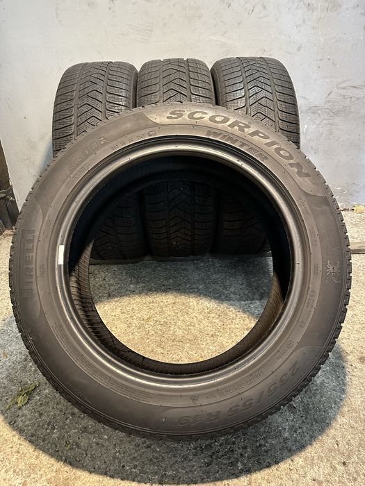 Гуми 235/55/19 PIRELLI Sottozero Winter