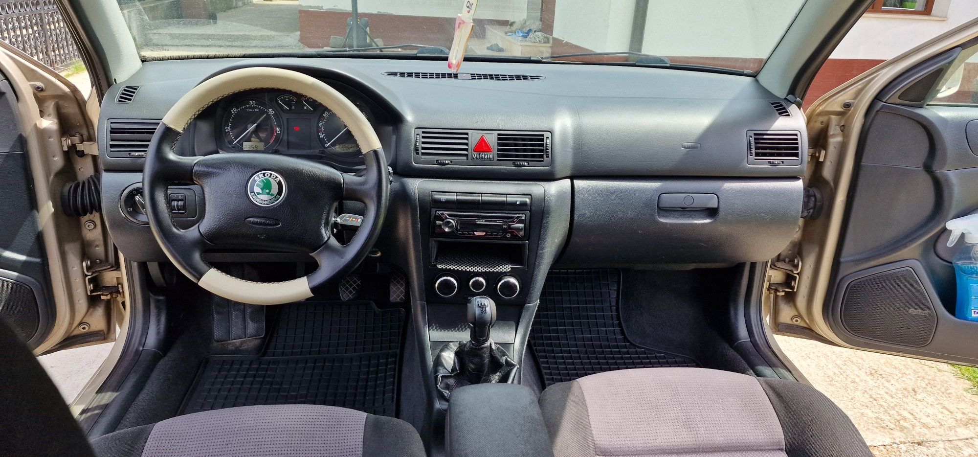 Vând Skoda Octavia 1
