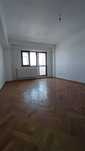 vand duplex 3 camere ,liber