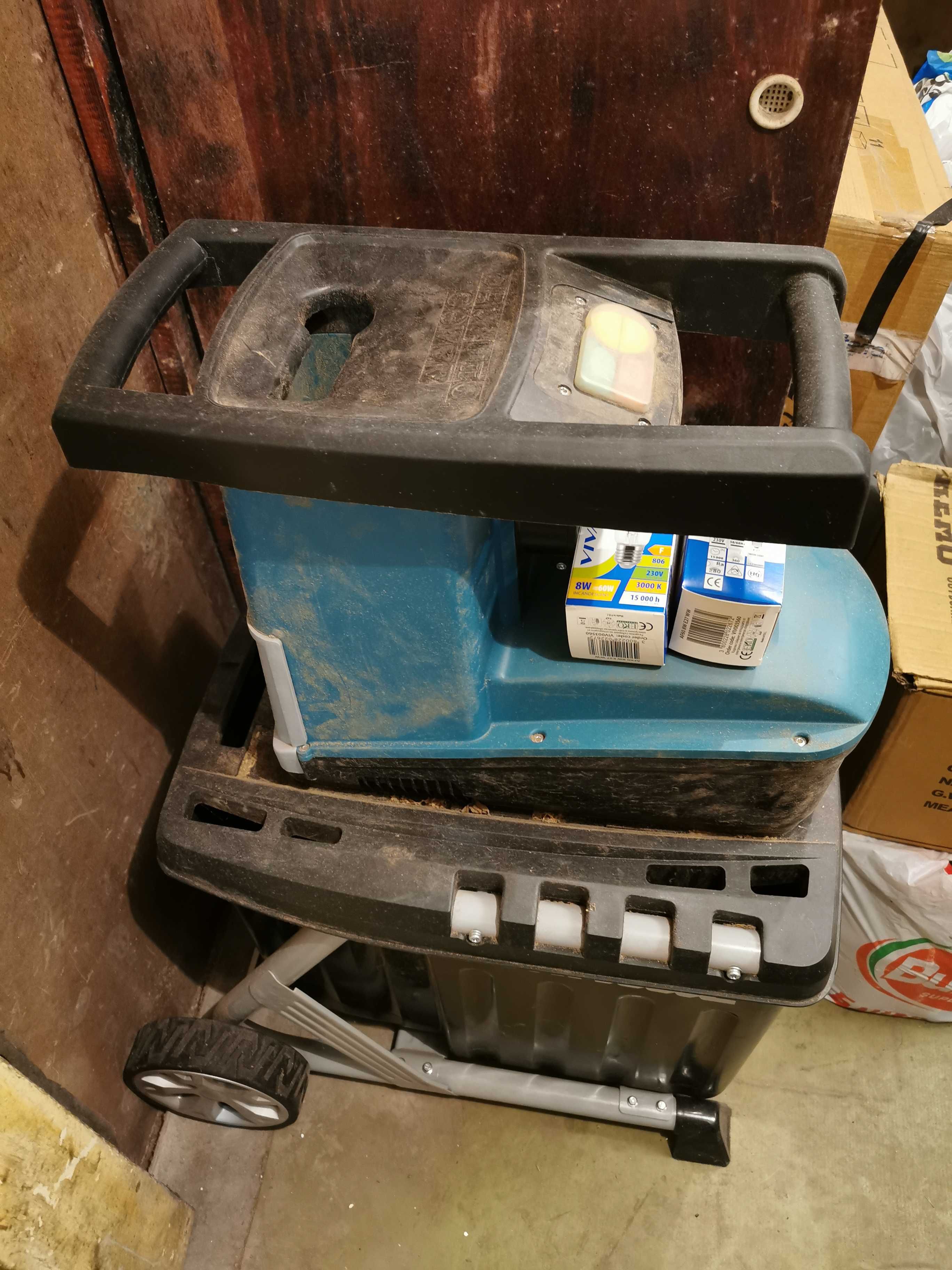 Дробилка за клони Makita UD2500