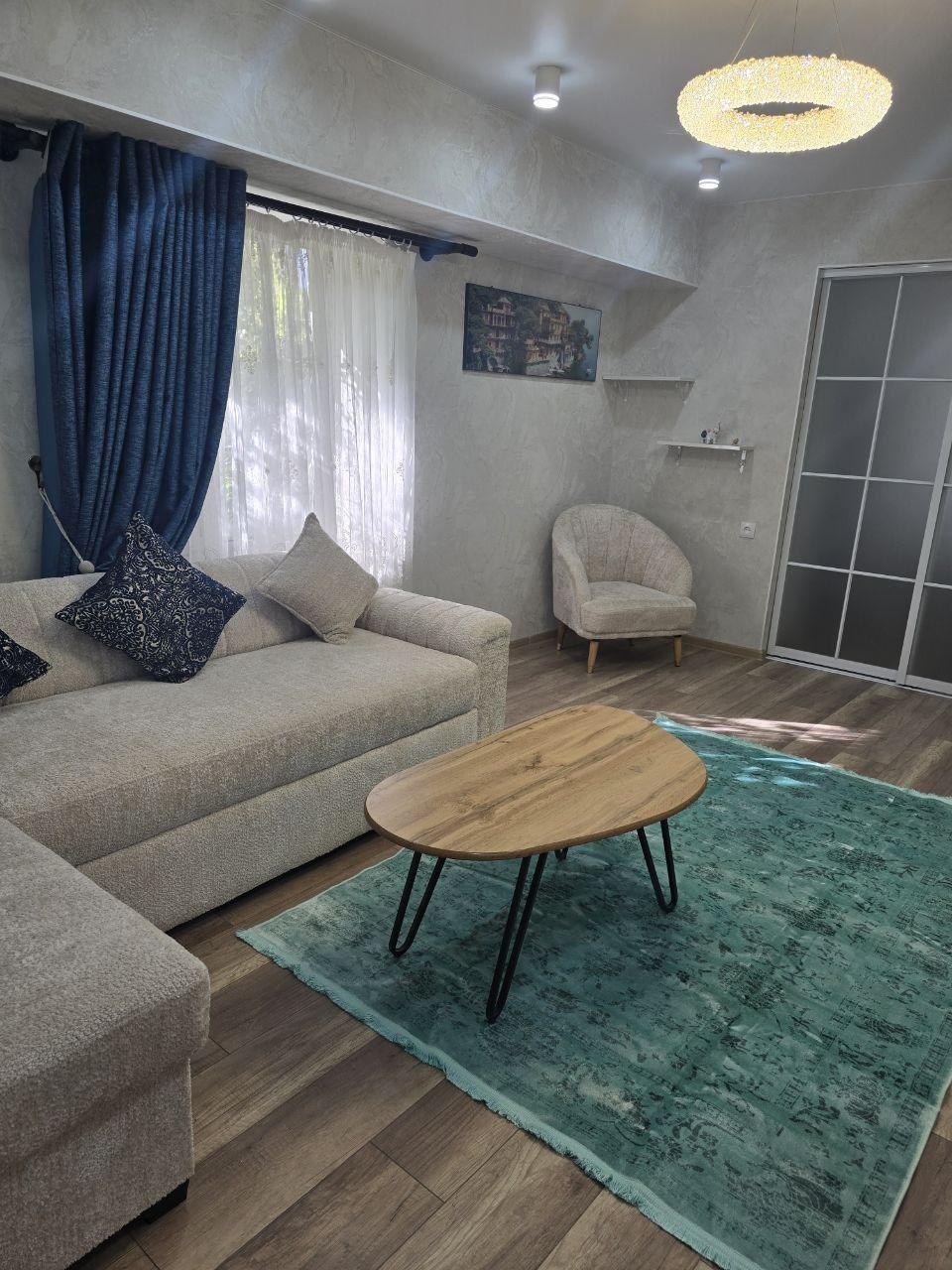 Сдаётся квартира Ц 6 1в2/2/4 кирпич 2Х6