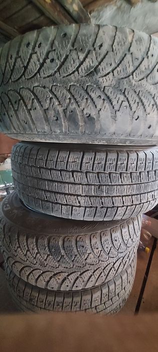 Диск с зимными шинами