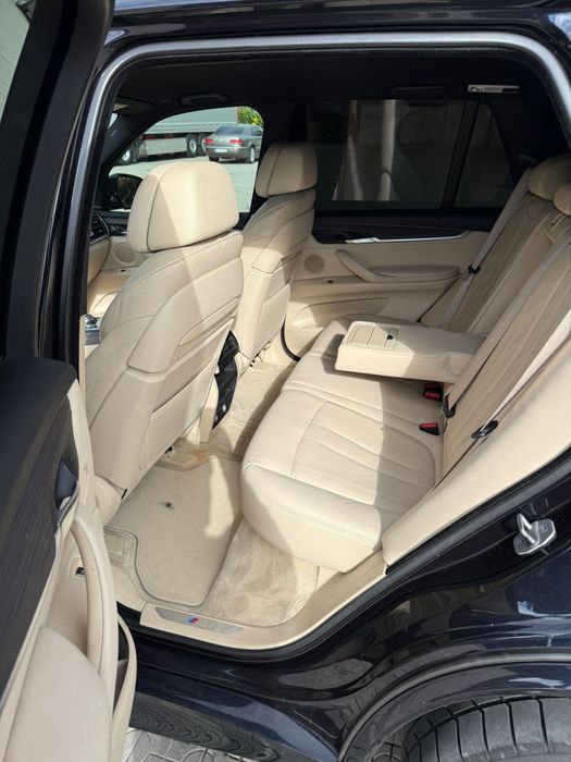 Vand autoturism marca BMW X5